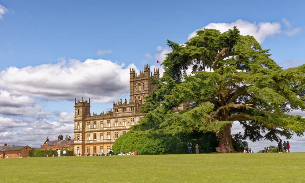 Swindon Station Taxi Tours Houses and Castles England
